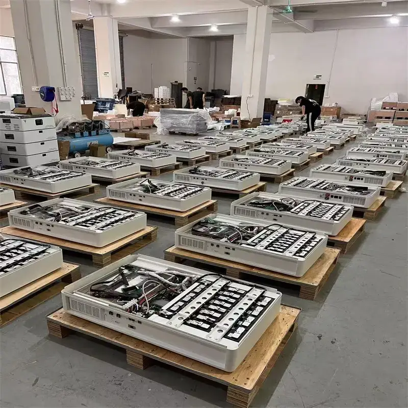 Sistema todo en uno con batería e inversor para montaje en pared